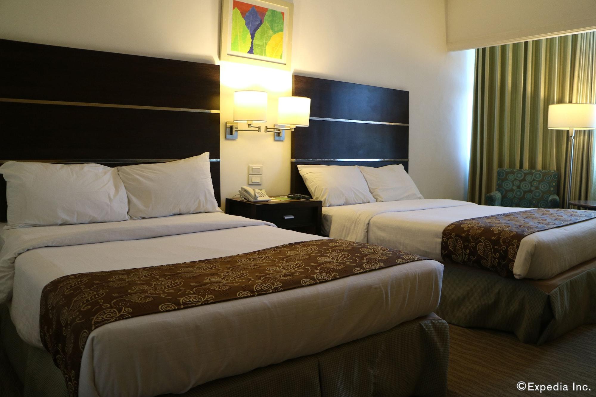 Days Hotel By Wyndham Iloilo Luaran gambar