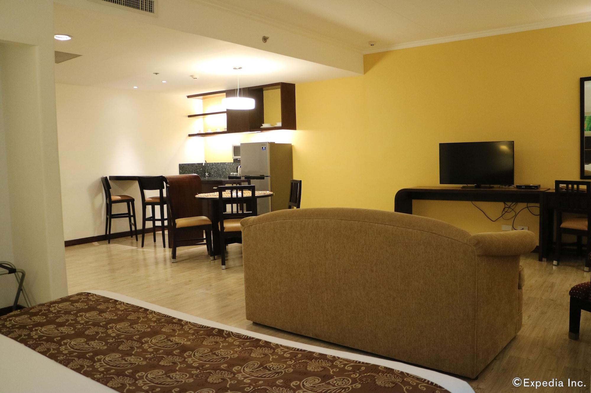 Days Hotel By Wyndham Iloilo Luaran gambar