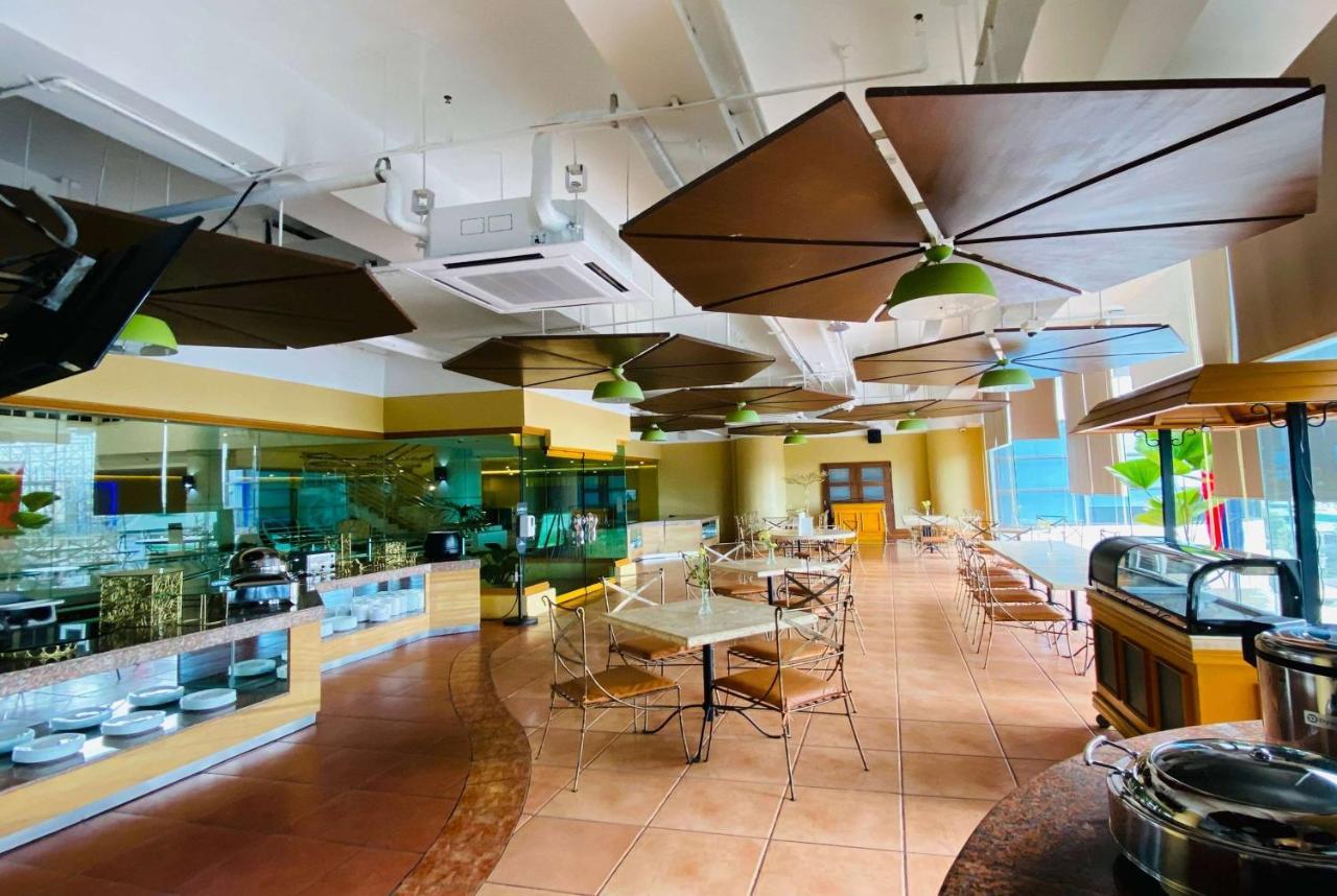 Days Hotel By Wyndham Iloilo Luaran gambar